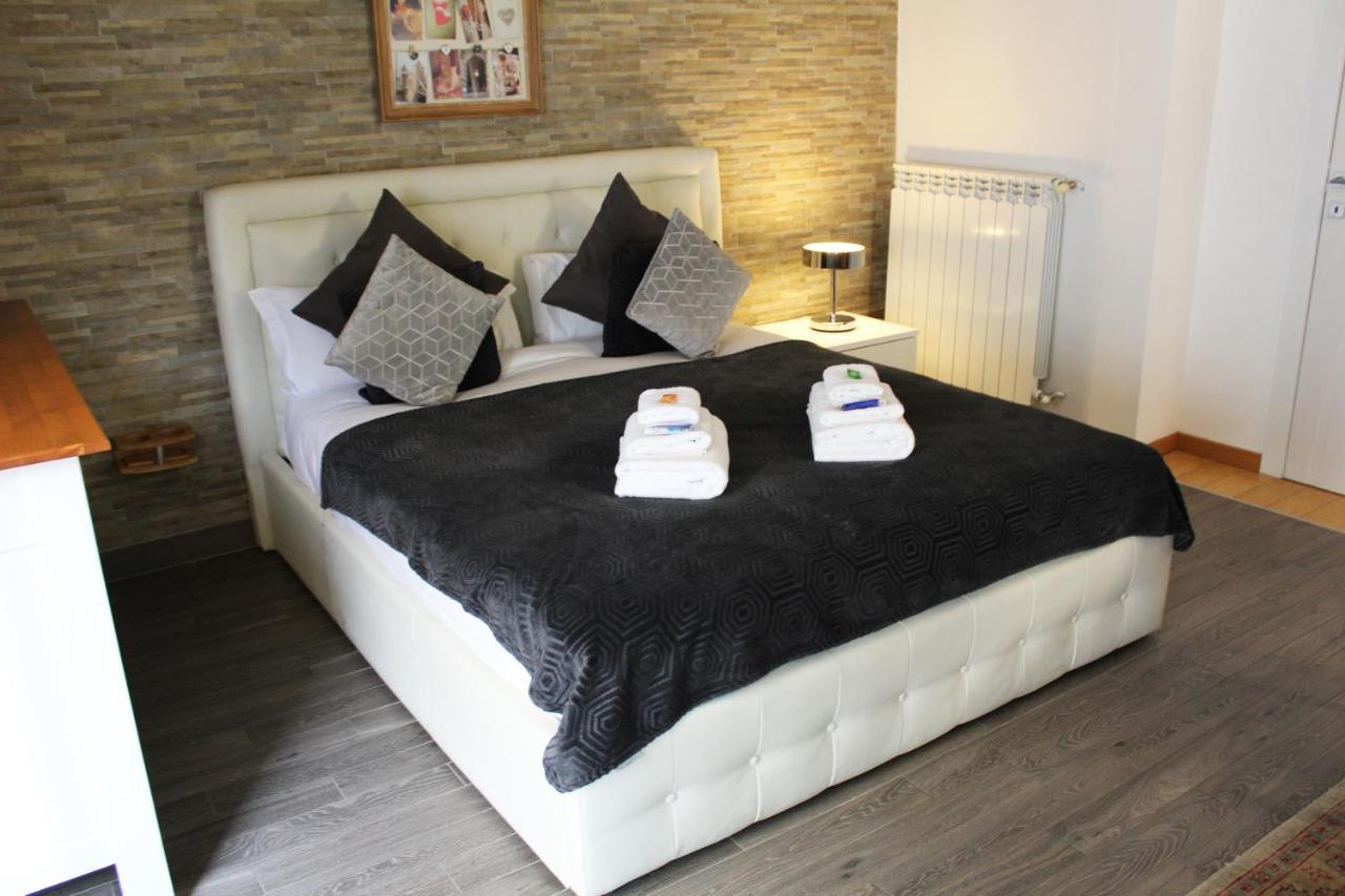 Bed and Breakfast Bb Tortona Milán Exterior foto